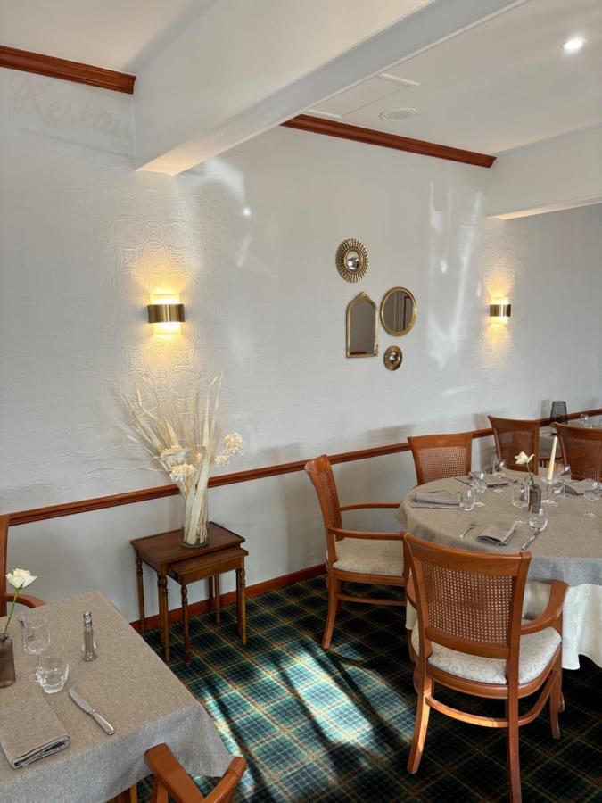 Hotel & Restaurant Le Cardinal Poix-de-Picardie Eksteriør bilde