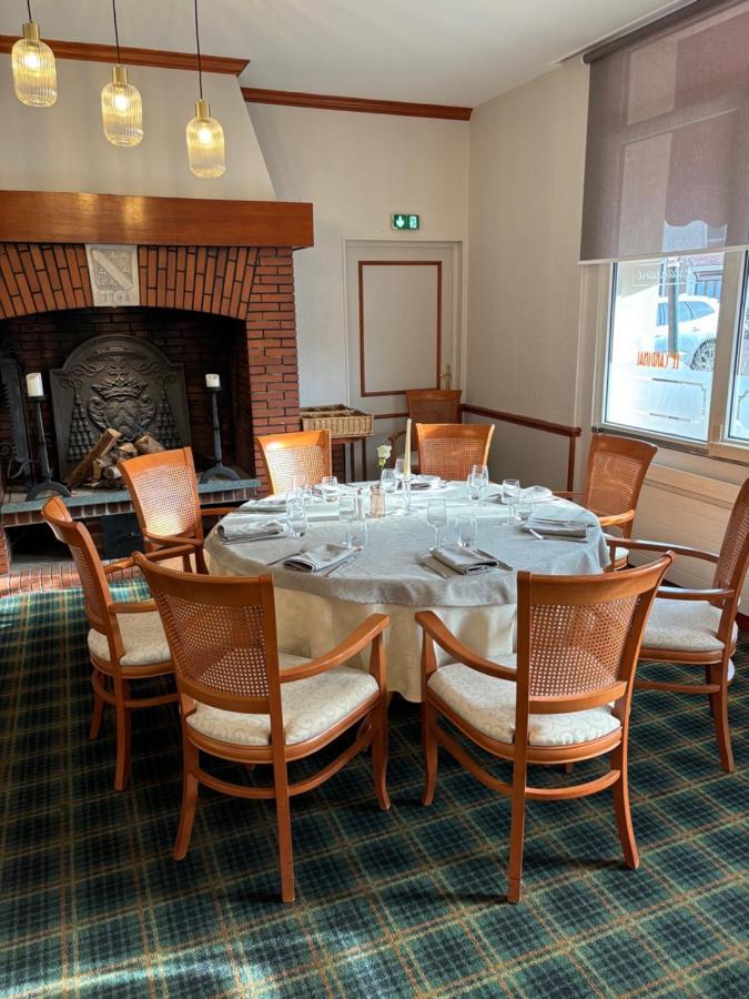 Hotel & Restaurant Le Cardinal Poix-de-Picardie Eksteriør bilde