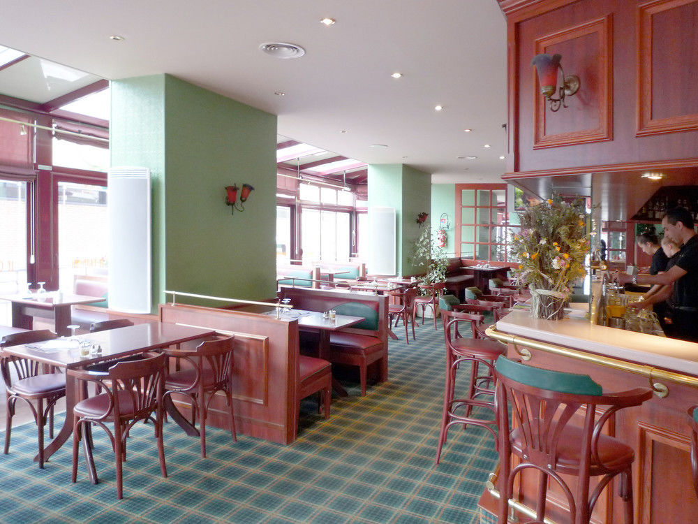 Hotel & Restaurant Le Cardinal Poix-de-Picardie Eksteriør bilde